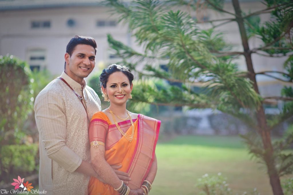 40+ Stylish Maharashtrian Bridal Looks That We Have A Crush On! | Wedding  couple poses photography, Indian wedding poses, Wedding photoshoot poses